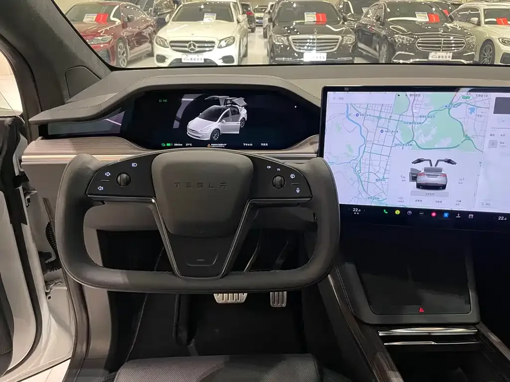 Tesla Model X — фото 5