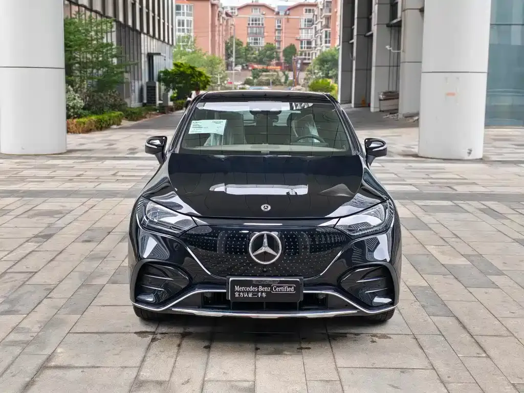 Mercedes-Benz EQE SUV — фото 2