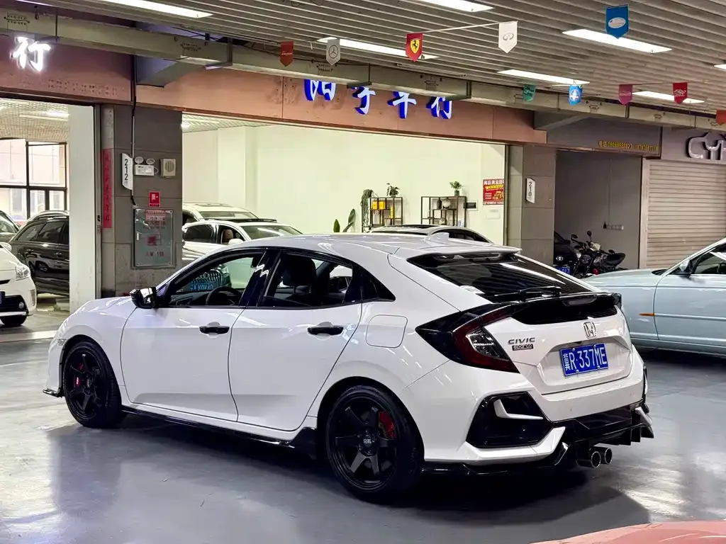 Honda Civic — фото 7