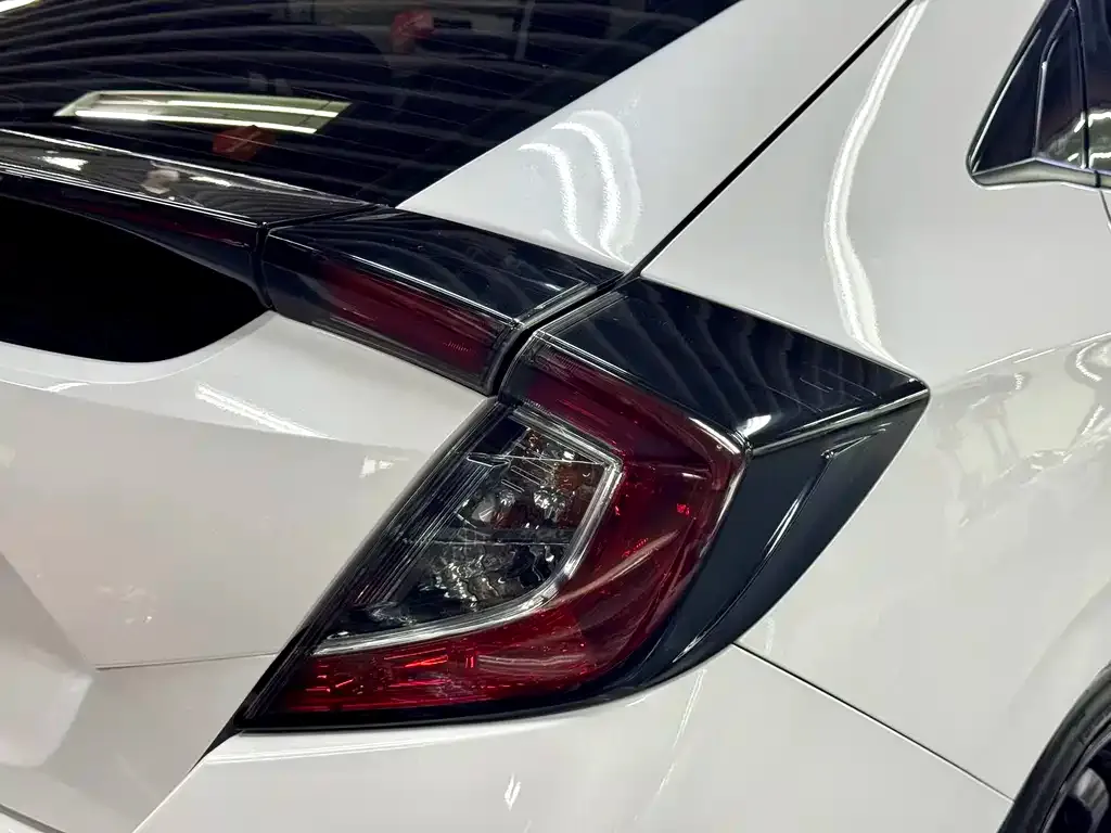 Honda Civic — фото 8
