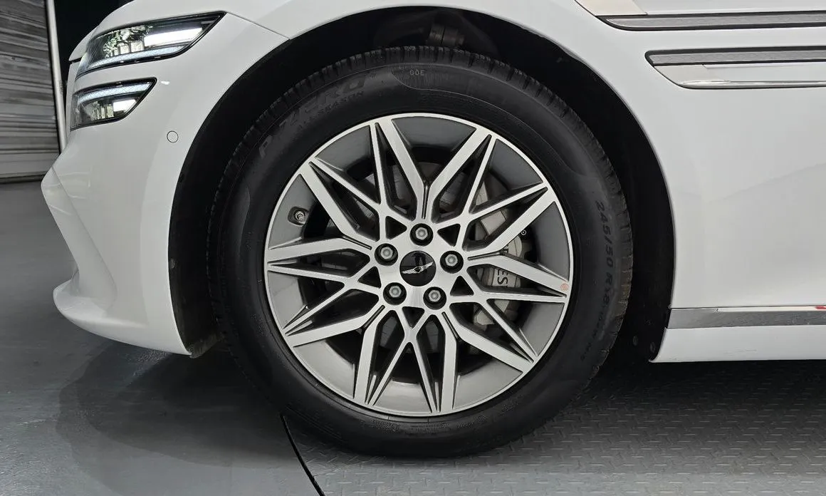 Genesis G80 — фото 10