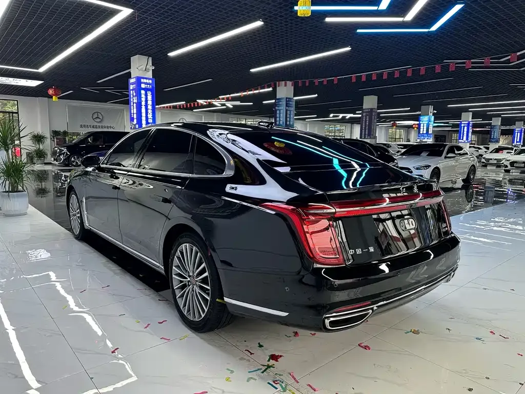Hongqi H9 — фото 2