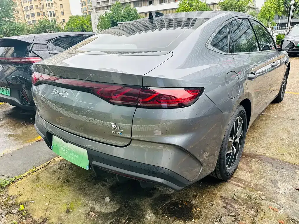 BYD Qin L — фото 10
