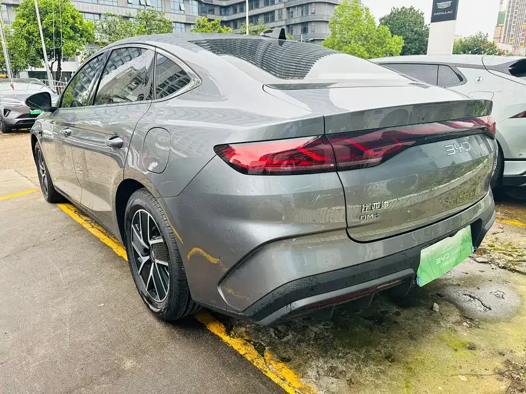 BYD Qin L — фото 6