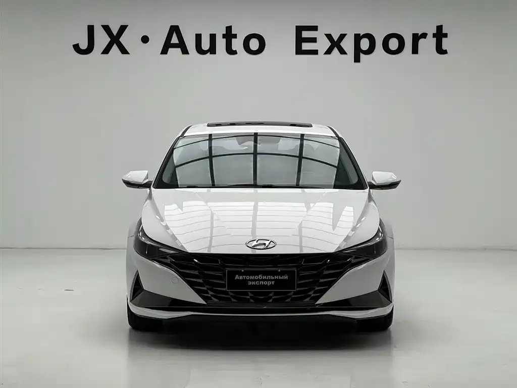 Hyundai Elantra — фото 2