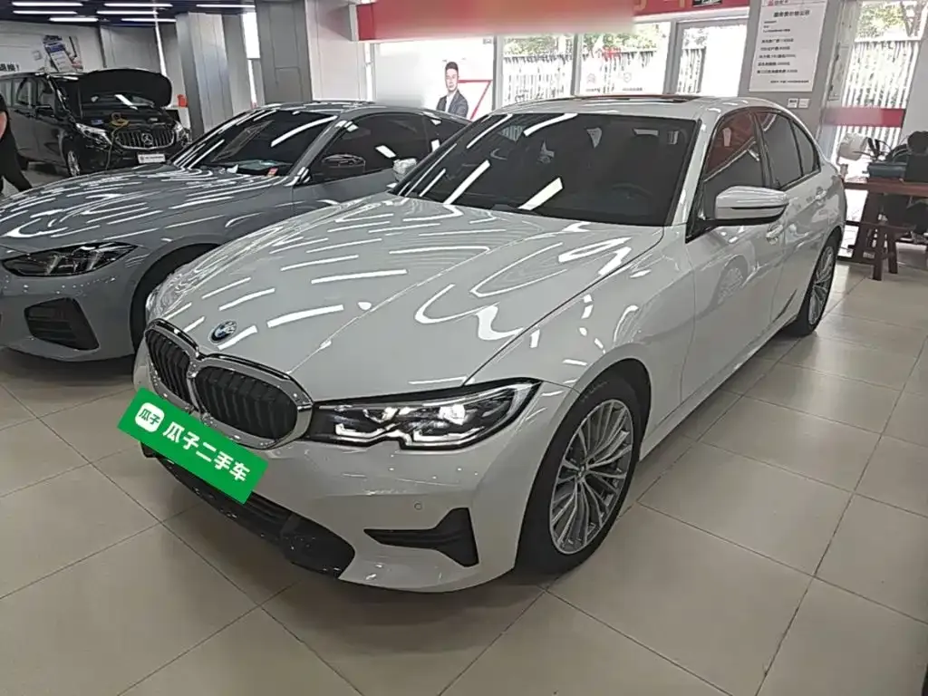 BMW 3 Series — фото 1