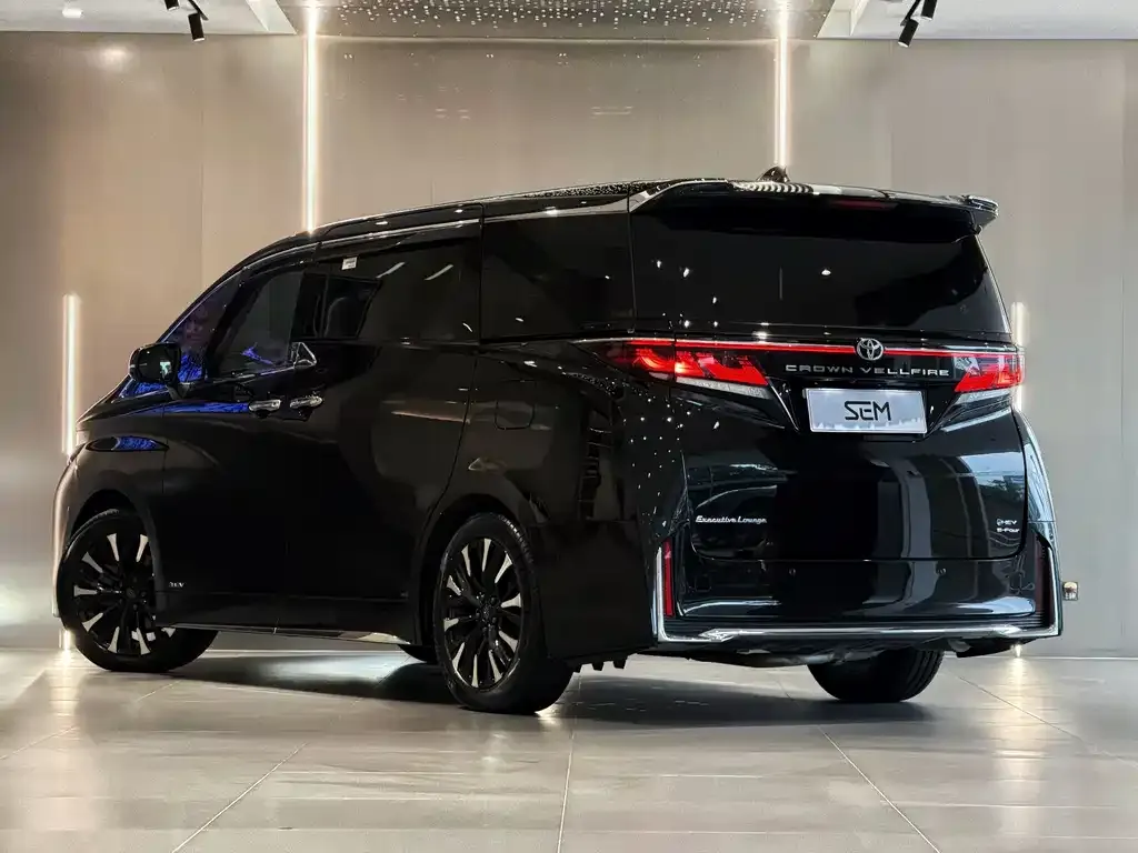 Toyota Vellfire — фото 8