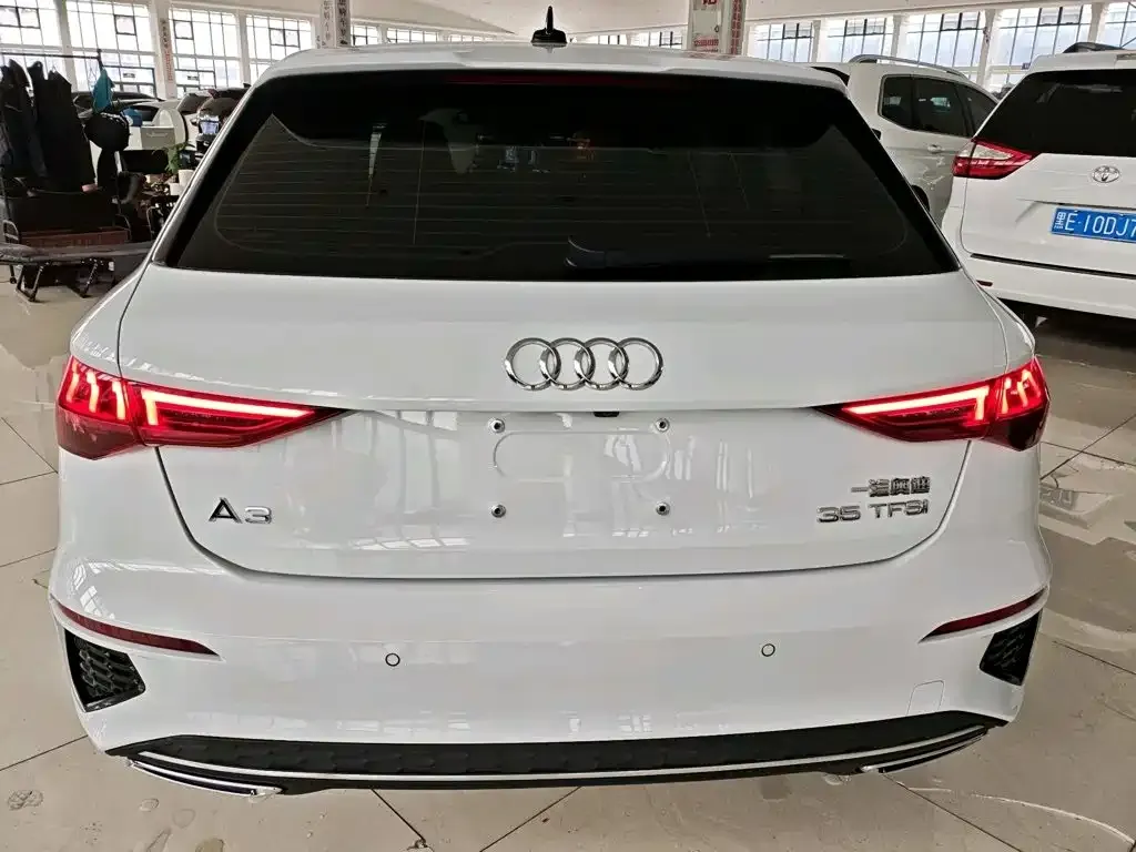 Audi A3 — фото 2