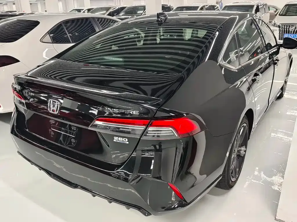 Honda Inspire 2024 из CN, фото 7