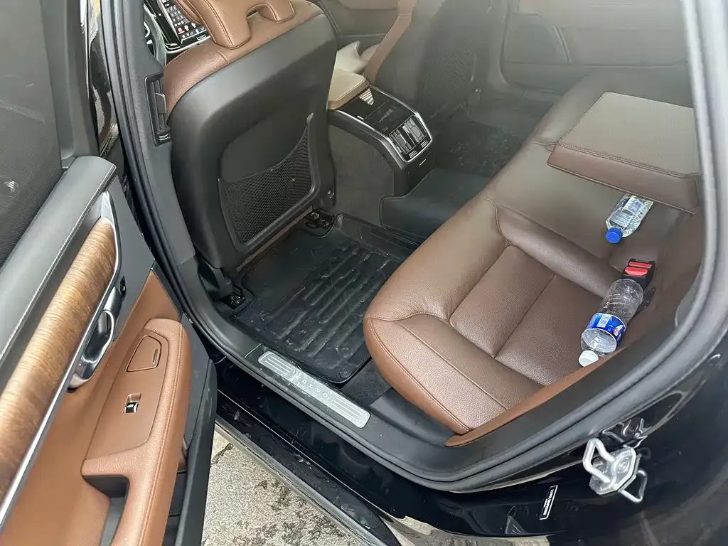Volvo S90 — фото 2