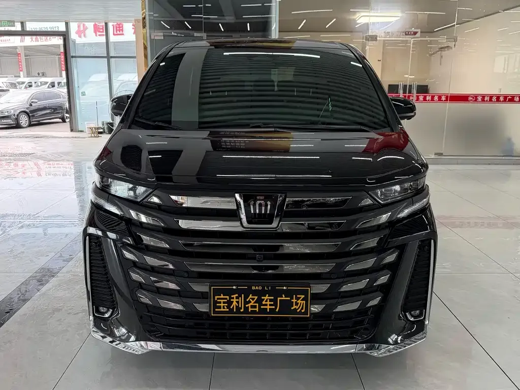 Toyota Vellfire — фото 5