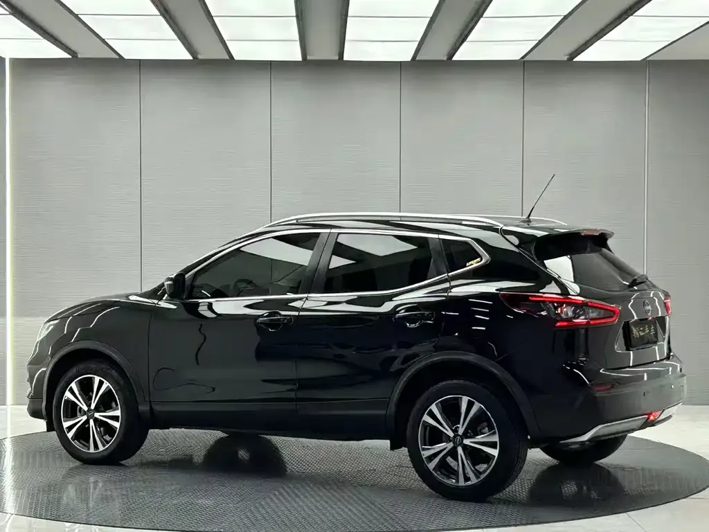 Nissan Qashqai — фото 3