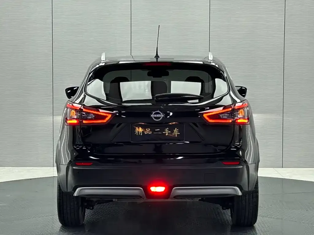 Nissan Qashqai — фото 6
