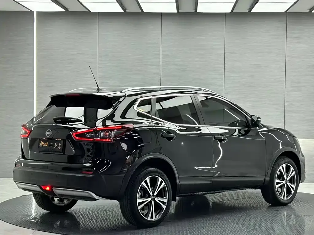 Nissan Qashqai — фото 5