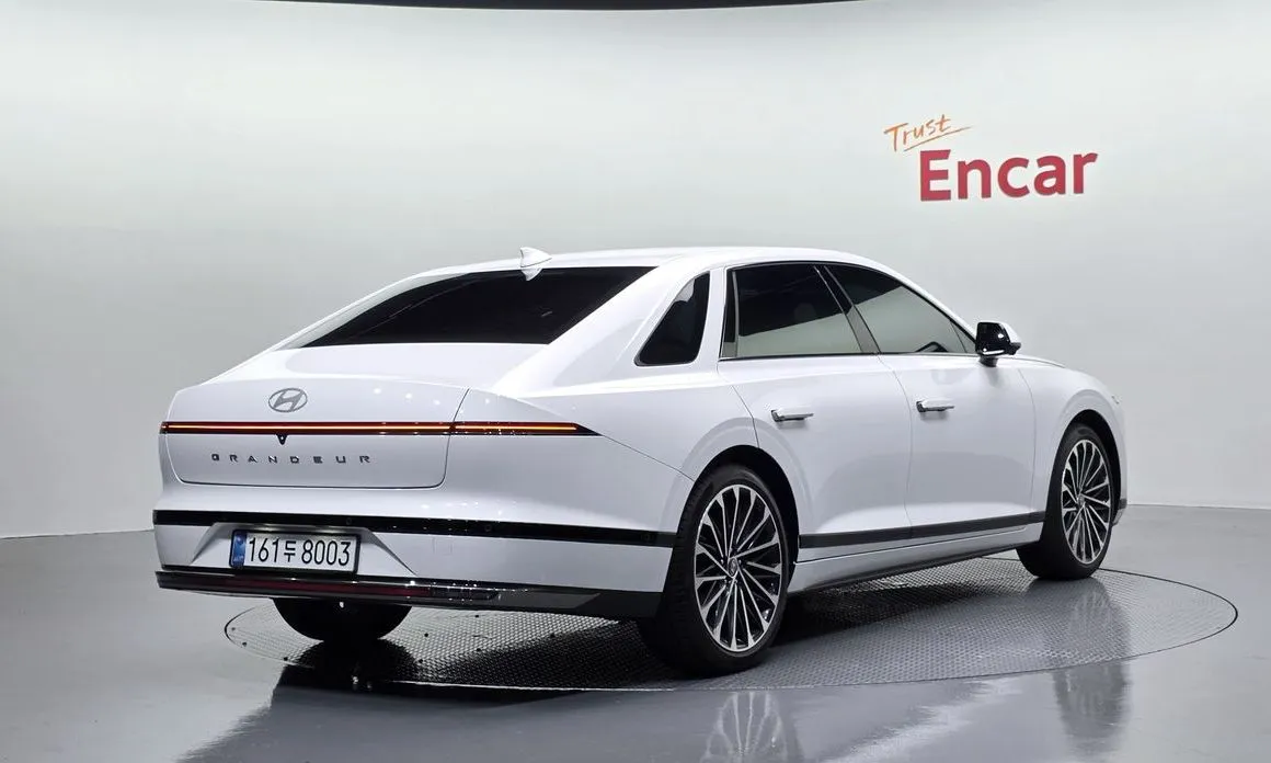 Hyundai Grandeur — фото 2