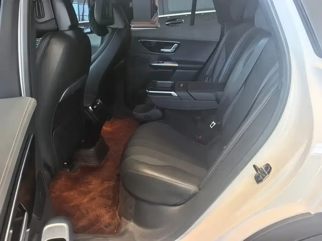 Mercedes-Benz EQE SUV — фото 2