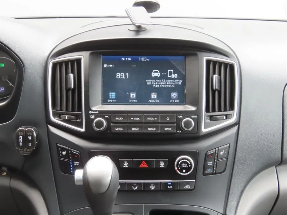 Hyundai Starex — фото 10