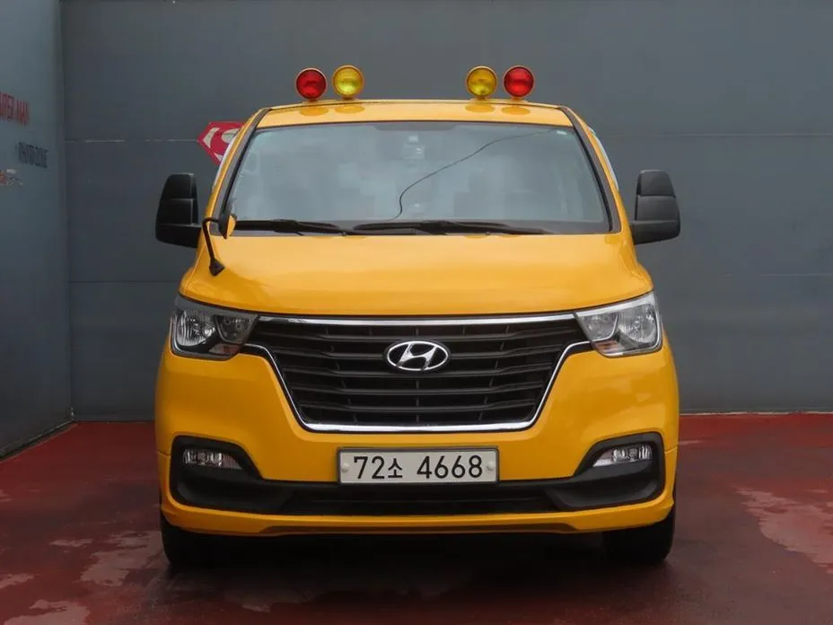 Hyundai Starex — фото 4