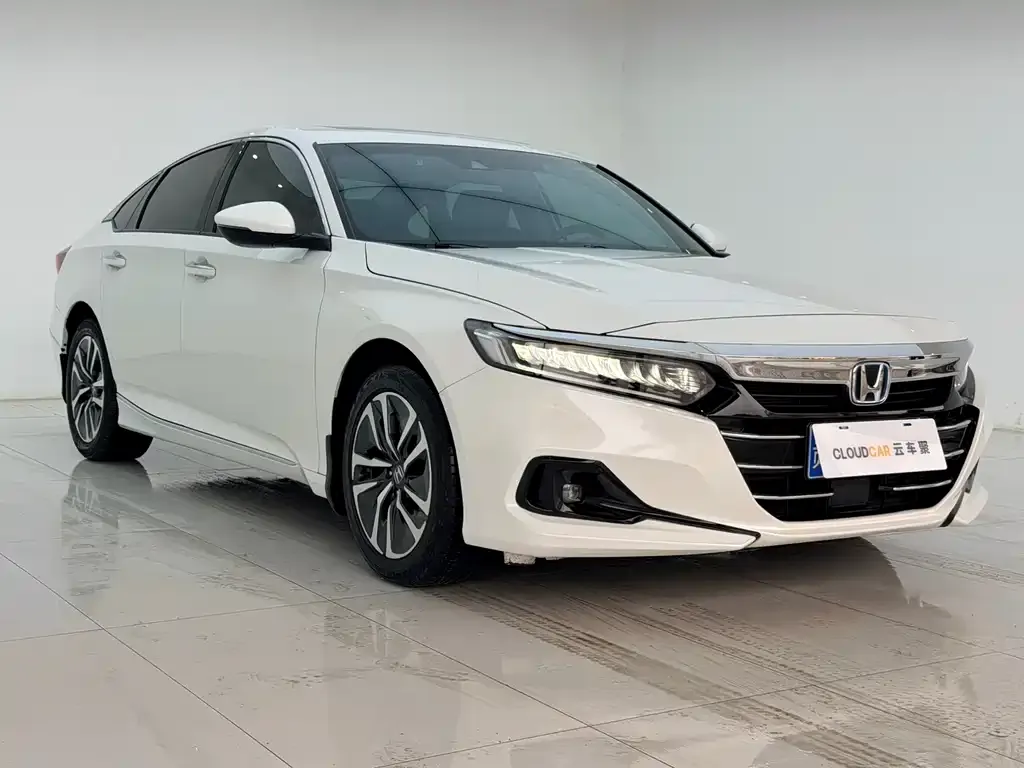 Honda Accord — фото 4