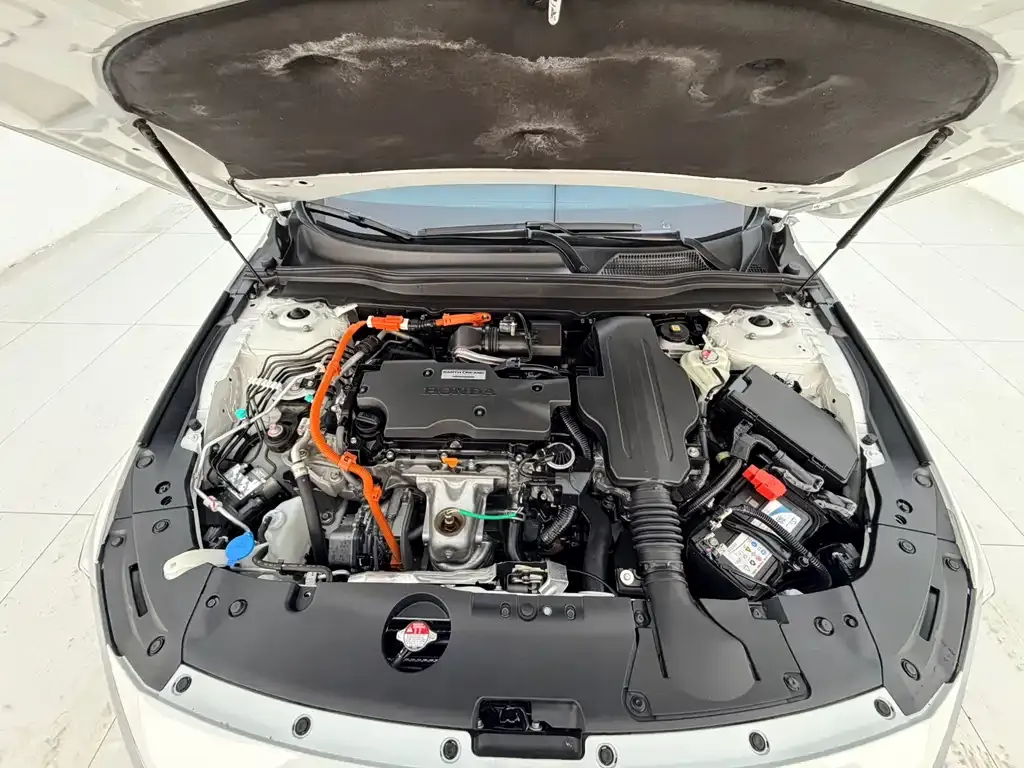Honda Accord — фото 10
