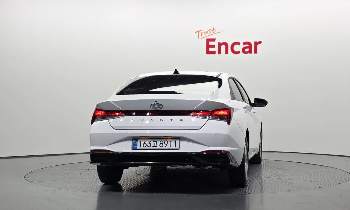 Hyundai AVANTE — фото 3