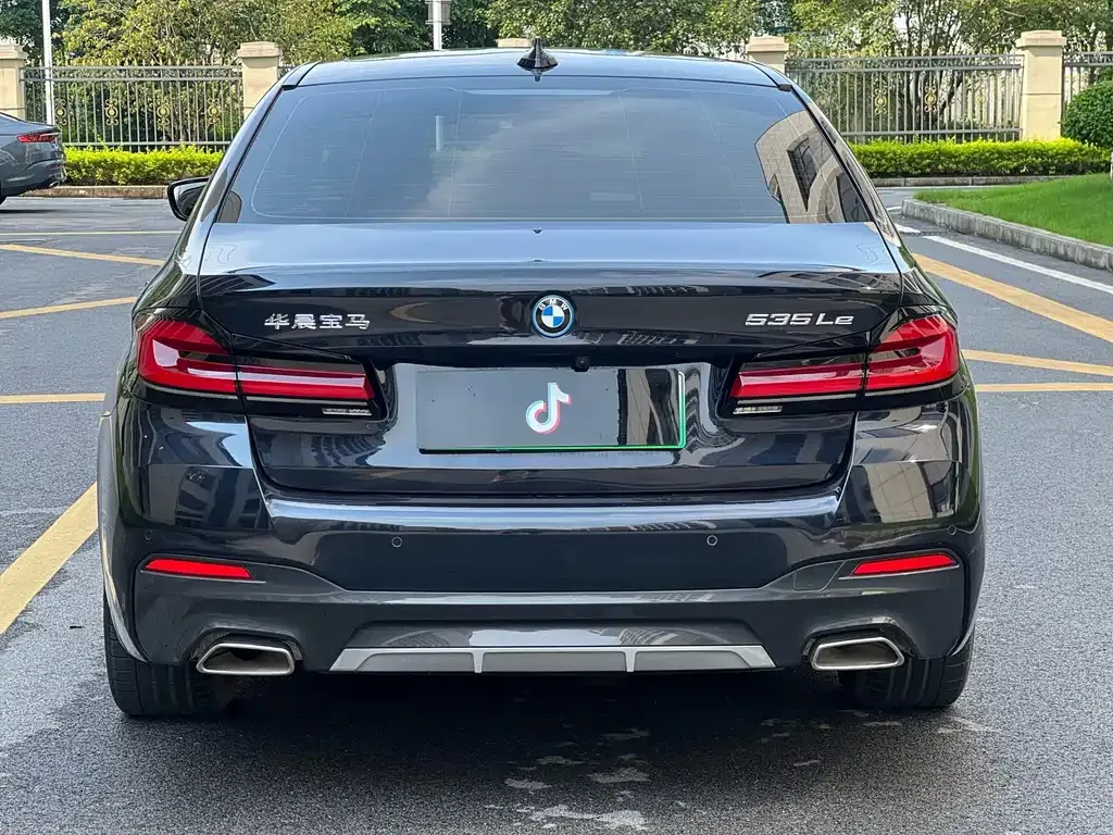 BMW 5 Series New Energy — фото 8