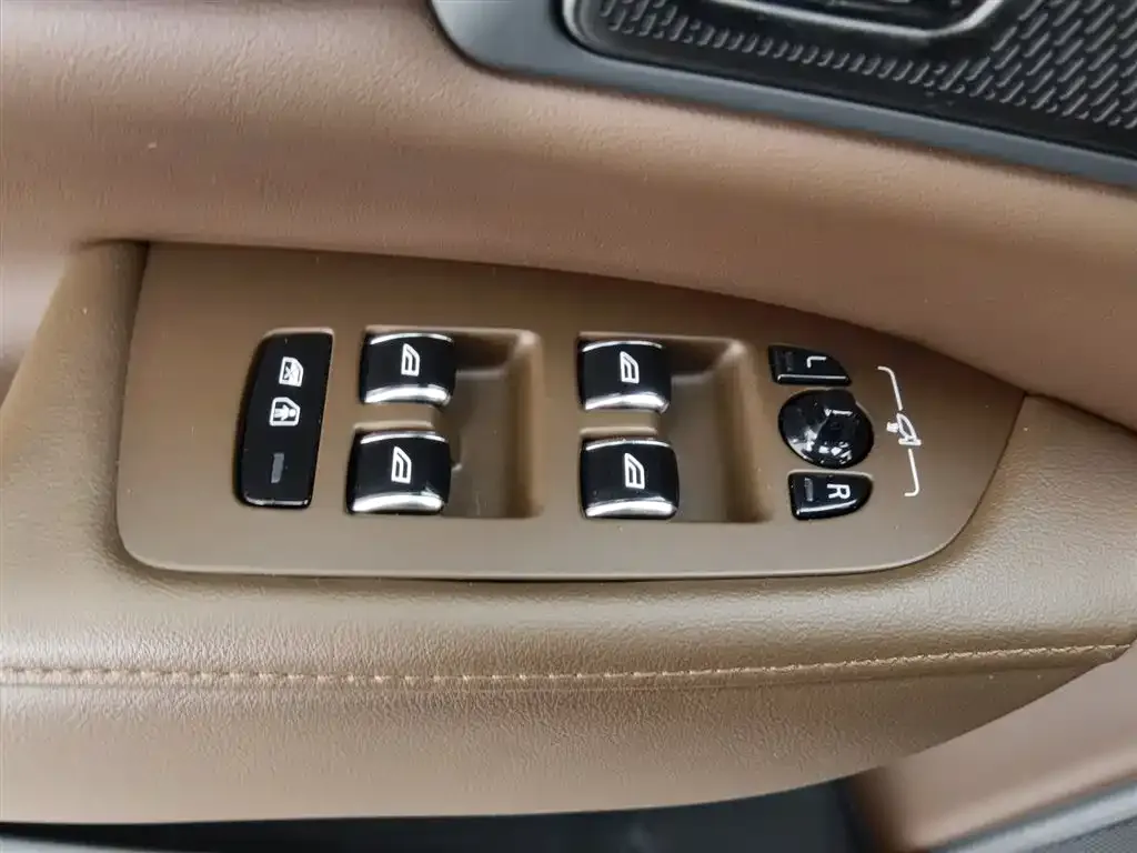 Volvo S90 2023 из CN, фото 8