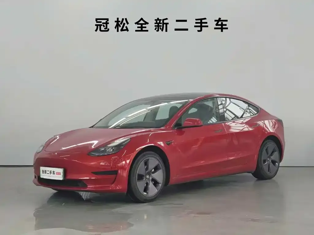 Tesla Model 3 — фото 1