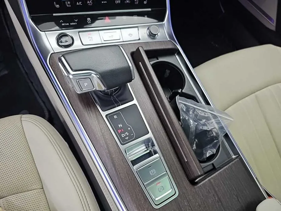Audi A7 — фото 8