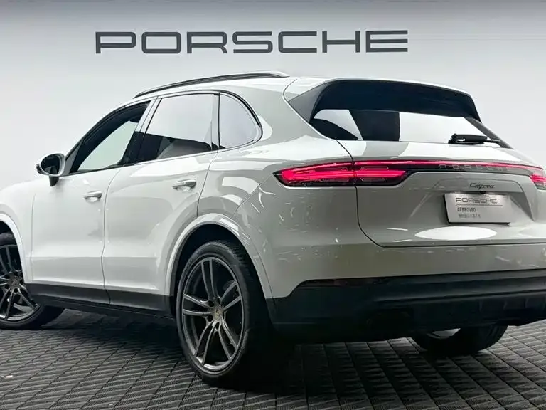 Porsche Cayenne — фото 4