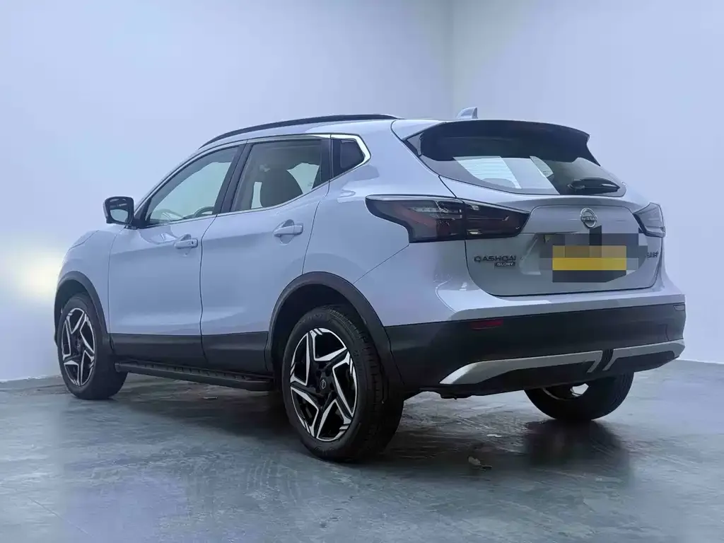 Nissan Qashqai — фото 5
