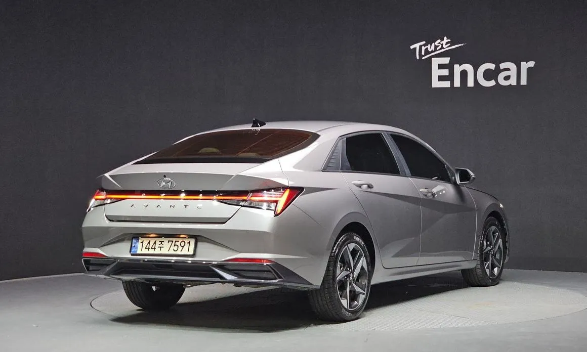 Hyundai AVANTE — фото 5