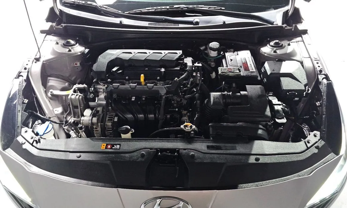 Hyundai AVANTE — фото 10