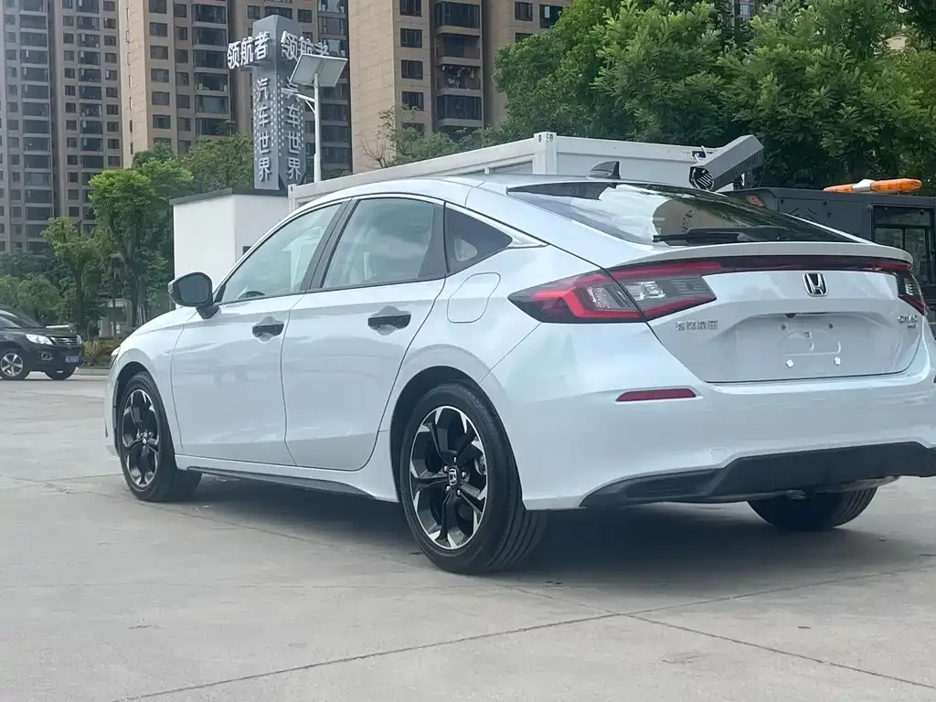 Honda Civic — фото 4