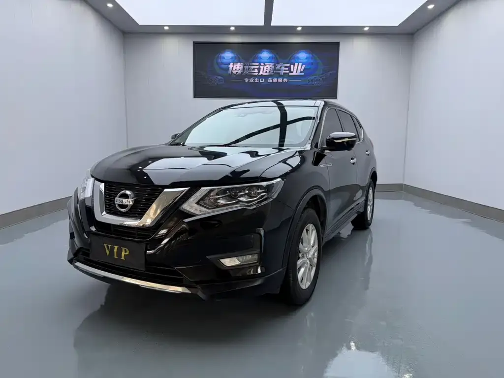 Nissan X-Trail — фото 1