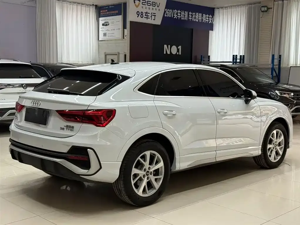 Audi Q3 Sportback — фото 2