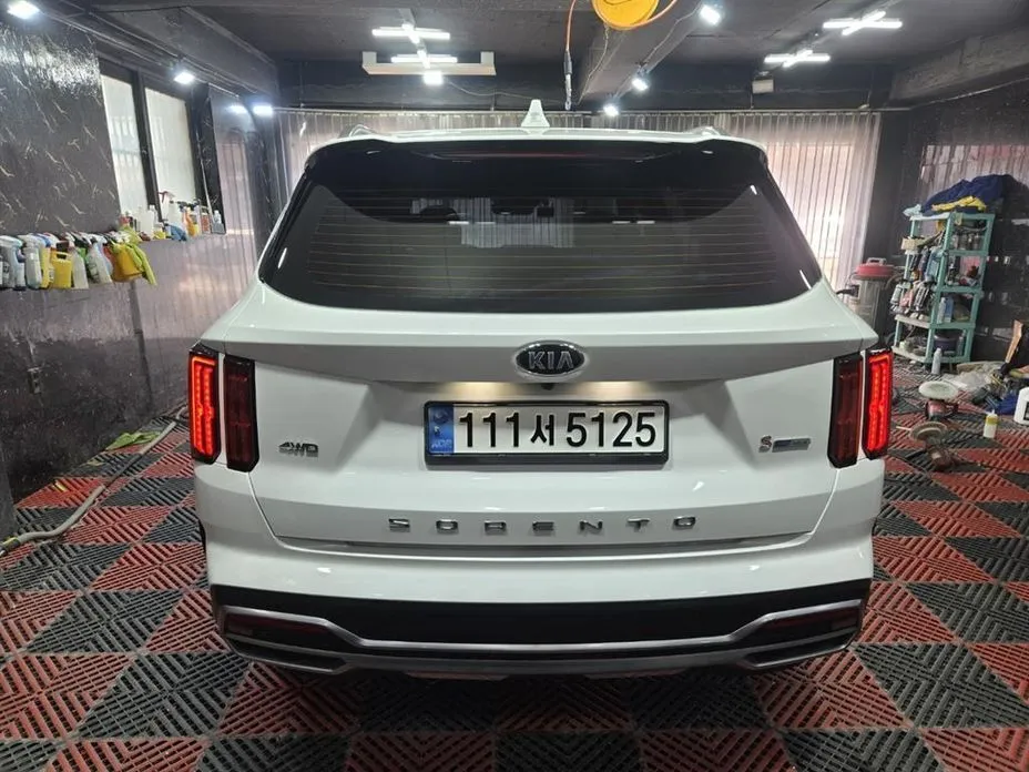 Kia Sorento — фото 6
