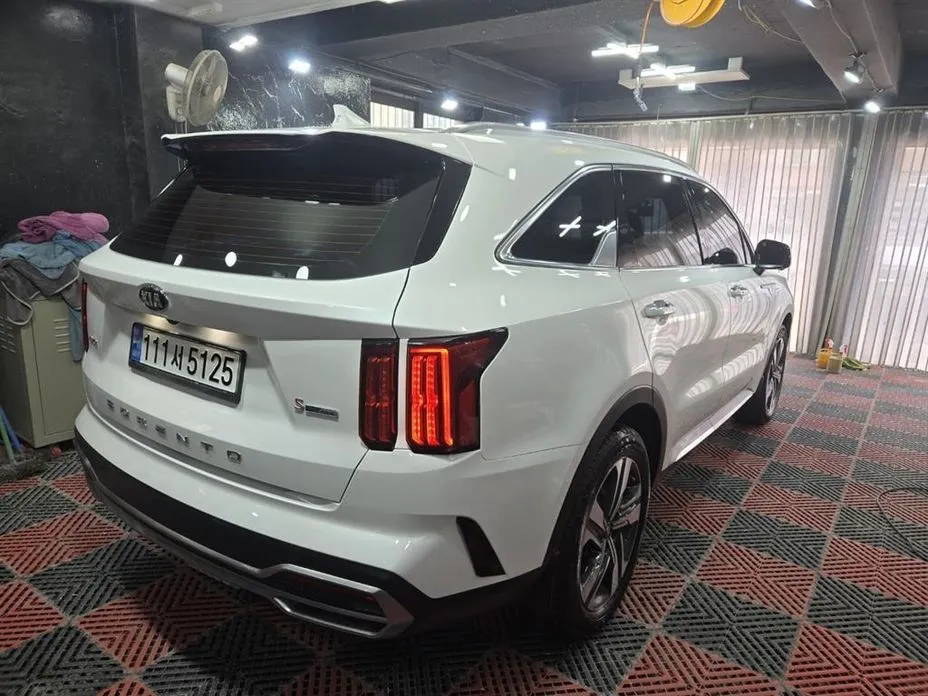 Kia Sorento — фото 5