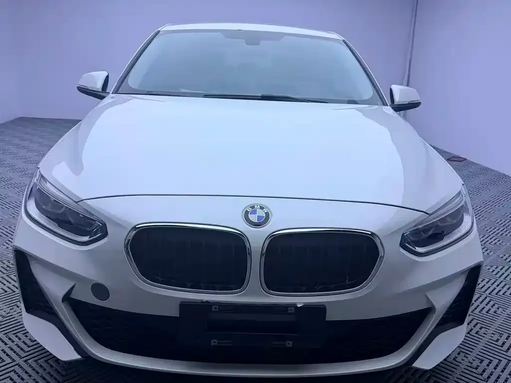 BMW 1 Series — фото 1