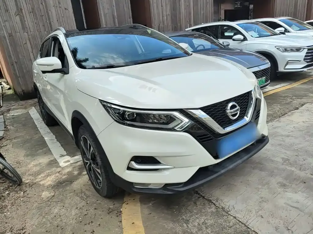 Nissan Qashqai — фото 5