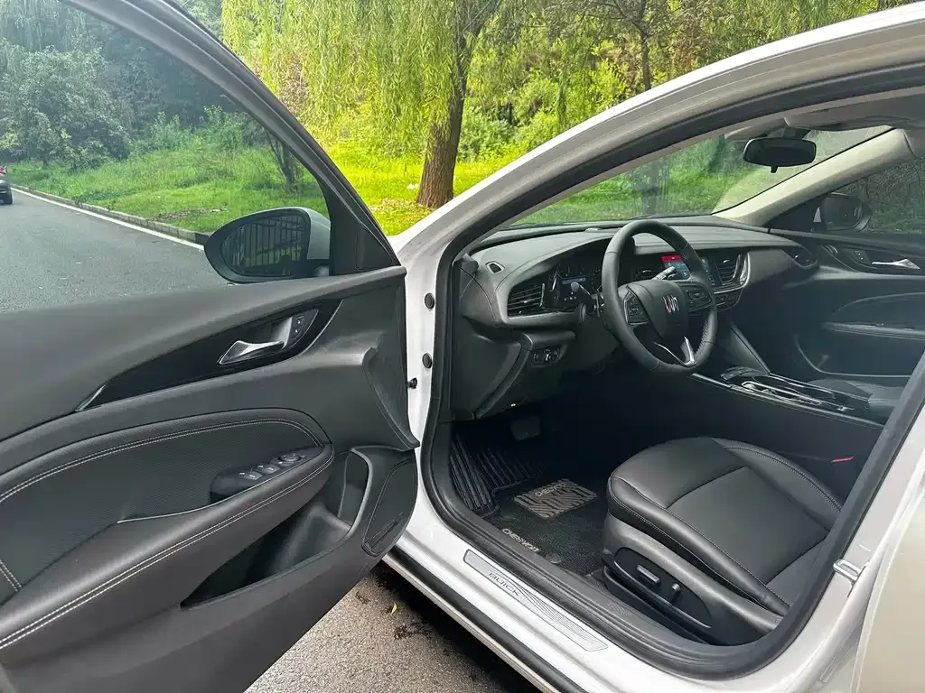 Buick Regal — фото 7