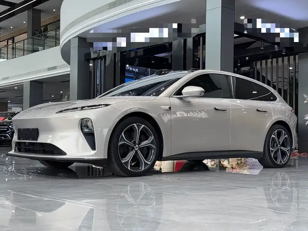NIO ET5T
