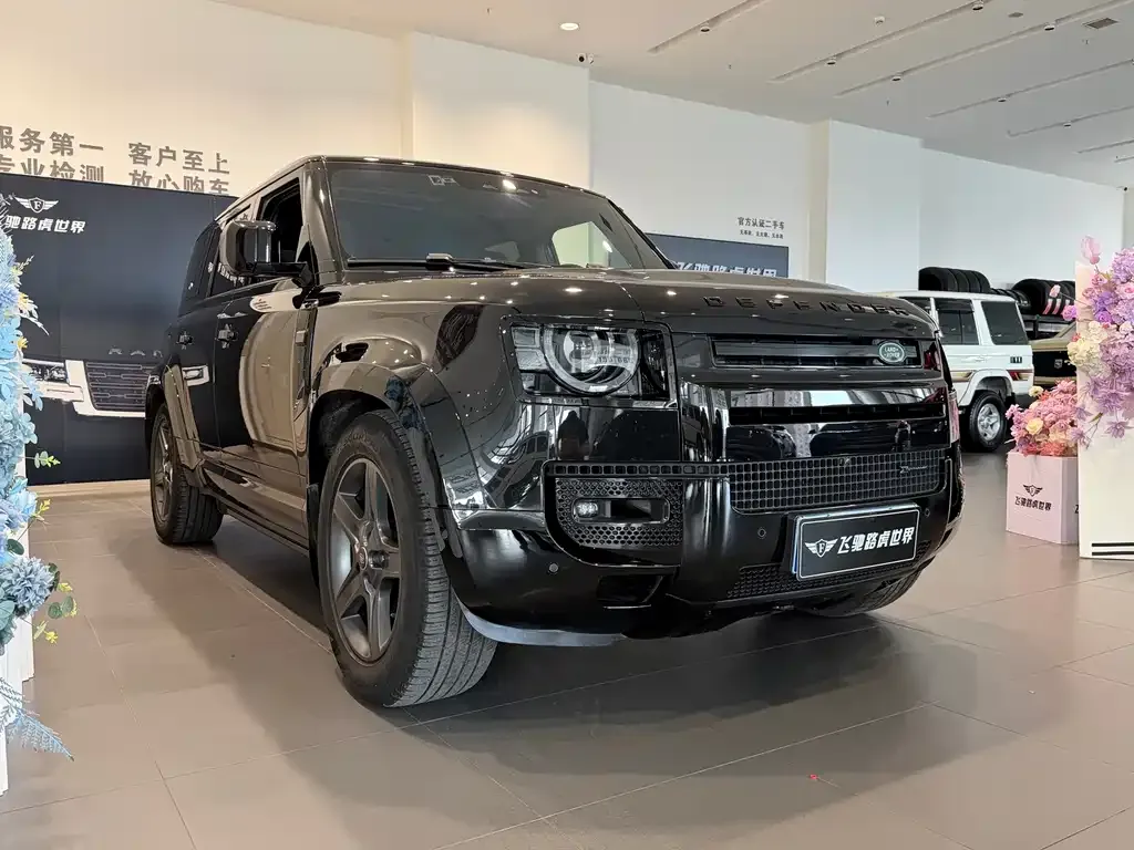 Land Rover Defender — фото 10