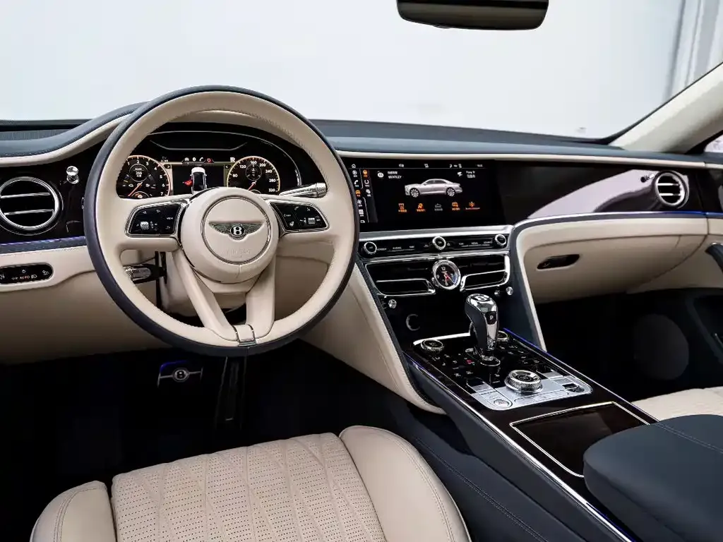Bentley Flying Spur PHEV — фото 3
