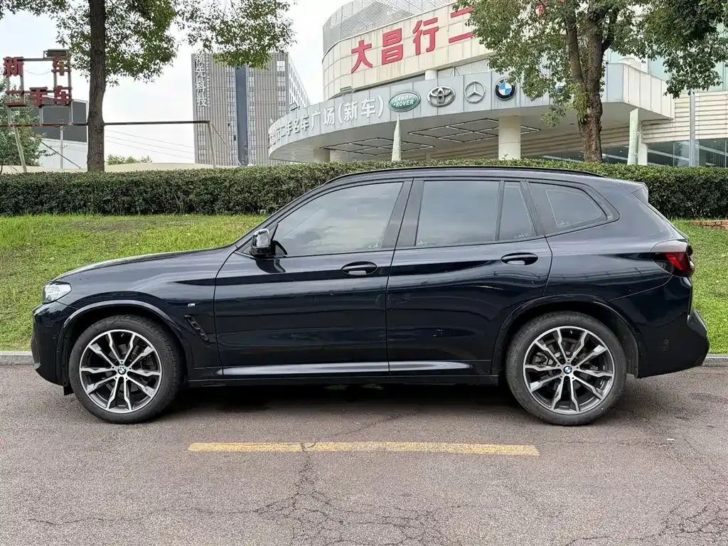 BMW X3 — фото 9
