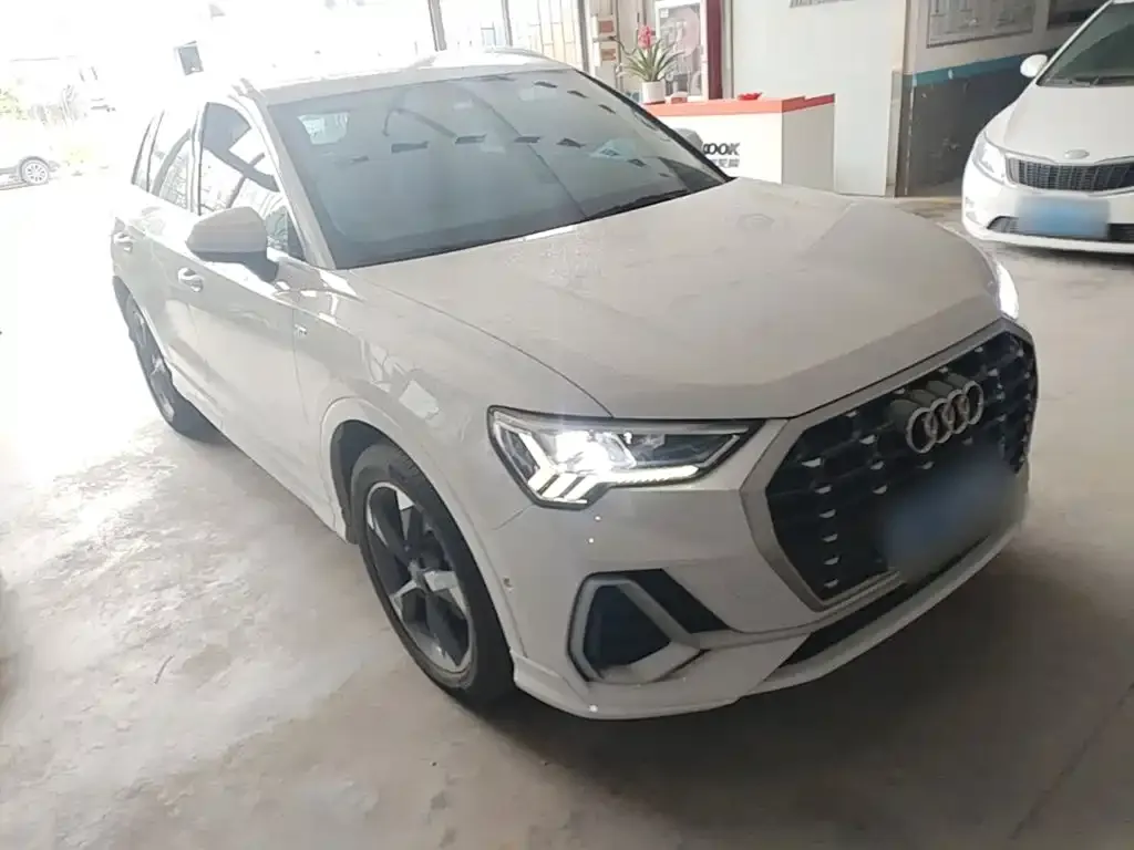 Audi Q3 2021 из CN, фото 4