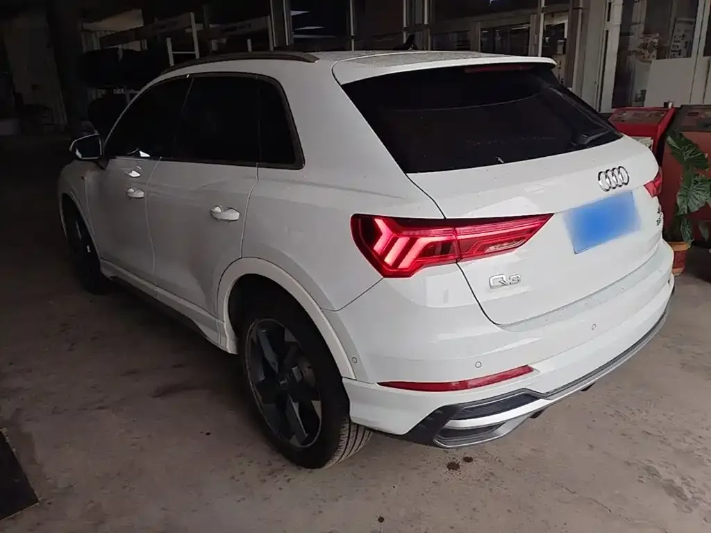 Audi Q3 2021 из CN, фото 6