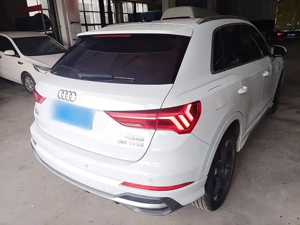 Audi Q3 2021 из CN, фото 7