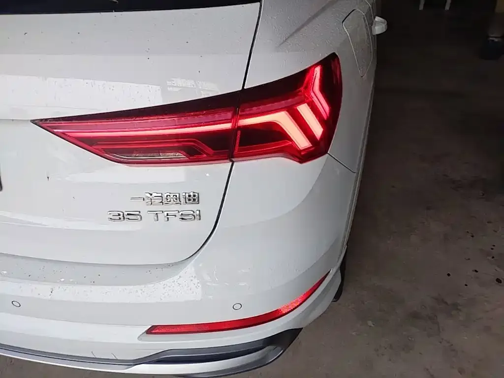 Audi Q3 2021 из CN, фото 3