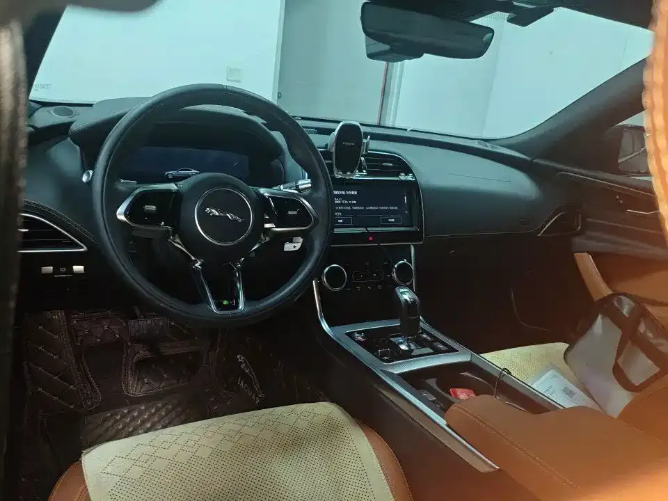Jaguar XEL — фото 2